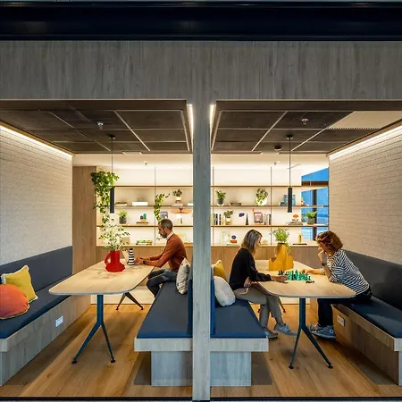 Apart Otel Kora - Passivhaus Vitoria-Gasteiz